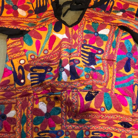 Indian embroidered skirt and top - Picture 7 of 7